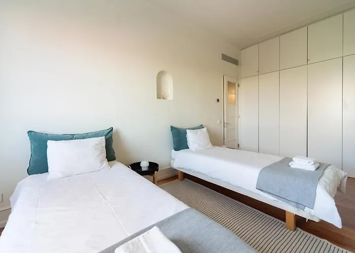 Апартаменты Marques Pombal Beautiful Лиссабон